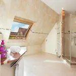 Strasbourg - Ours - Privé, Sauna, Borne D'arcade, Babyfoot *
