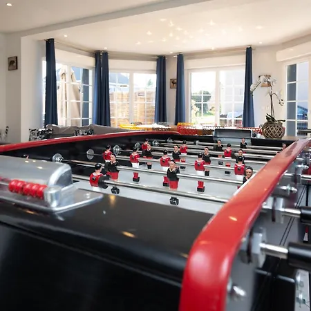 Ours - Prive, Climatisation, Sauna, Borne D'arcade, Babyfoot * Ittenheim