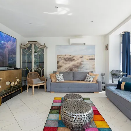 Strasbourg - Ours - Privé, Sauna, Borne D'arcade, Babyfoot *