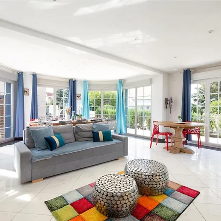 Strasbourg - Ours - Prive, Sauna, Borne D'arcade, Babyfoot Ittenheim