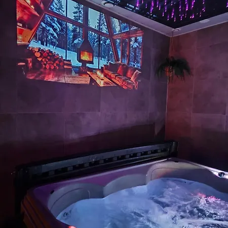 Ours - Prive, Climatisation, Sauna, Borne D'arcade, Babyfoot *